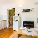 Apartament Sany