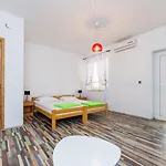 Sany Apartament *