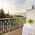 Apartament Sany