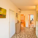 Apartament Sany *